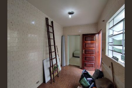 Casa à venda com 200m², 4 quartos e 3 vagas Casa à venda com 200m², 4 quartos e 3 vagasCozinha - Torneira