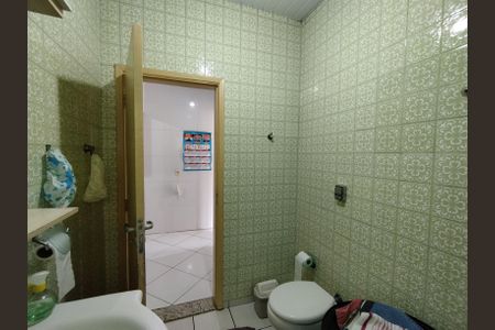 Casa à venda com 200m², 4 quartos e 3 vagas Casa à venda com 200m², 4 quartos e 3 vagasBanheiro - torneira