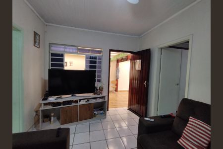 Casa à venda com 200m², 4 quartos e 3 vagas Casa à venda com 200m², 4 quartos e 3 vagasSala