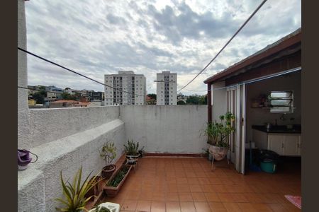 Casa à venda com 200m², 4 quartos e 3 vagas Casa à venda com 200m², 4 quartos e 3 vagasQuintal