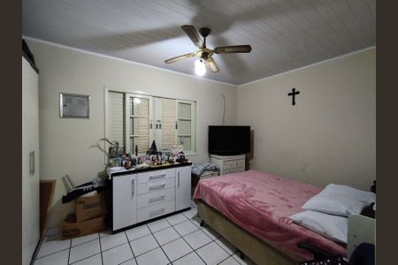 Casa à venda com 200m², 4 quartos e 3 vagas Casa à venda com 200m², 4 quartos e 3 vagasQuarto 1