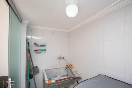 Casa à venda com 100m², 3 quartos e 1 vaga Casa à venda com 100m², 3 quartos e 1 vagaÁrea de Serviço