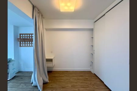 Studio para alugar com 33m², 0 quarto e 1 vaga Studio para alugar com 33m², 0 quarto e 1 vagaSala/Quarto