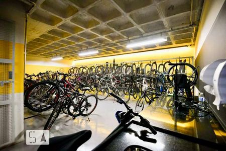 Studio para alugar com 33m², 0 quarto e 1 vaga Studio para alugar com 33m², 0 quarto e 1 vagaBicicletário