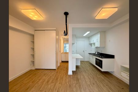 Sala/Quarto de kitnet/studio à venda com 0 quarto, 33m² em Brooklin, São Paulo