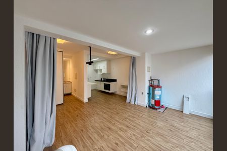 Studio para alugar com 33m², 0 quarto e 1 vaga Studio para alugar com 33m², 0 quarto e 1 vagaVaranda Integrada