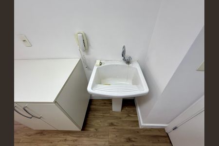 Studio para alugar com 33m², 0 quarto e 1 vaga Studio para alugar com 33m², 0 quarto e 1 vagaÁrea de Serviço