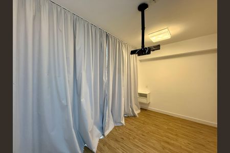 Studio para alugar com 33m², 0 quarto e 1 vaga Studio para alugar com 33m², 0 quarto e 1 vagaSala/Quarto