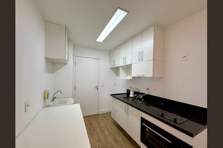 Studio para alugar com 33m², 0 quarto e 1 vaga Studio para alugar com 33m², 0 quarto e 1 vagaCozinha