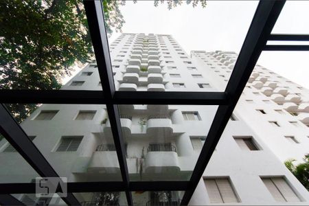 Apartamento para alugar com 39m², 1 quarto e 1 vagaFachada