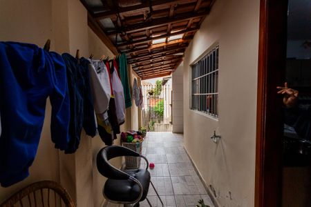 Casa à venda com 80m², 1 quarto e 1 vaga