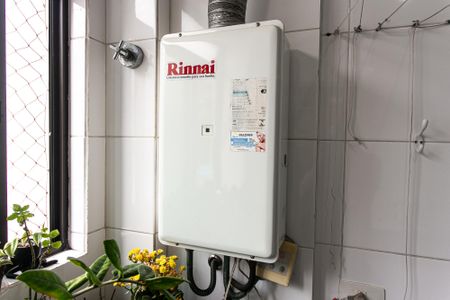 Apartamento à venda com 79m², 3 quartos e 1 vagaÁrea de Serviço - Aquecedor a Gás