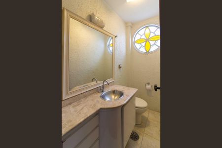 Casa à venda com 124m², 3 quartos e 2 vagas Casa à venda com 124m², 3 quartos e 2 vagasLavabo