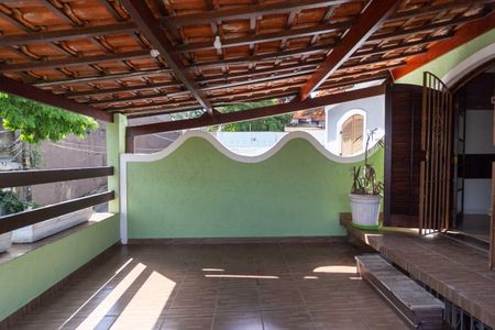 Casa à venda com 124m², 3 quartos e 2 vagas Casa à venda com 124m², 3 quartos e 2 vagasSuíte Varanda