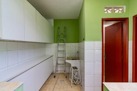 Casa à venda com 124m², 3 quartos e 2 vagas Casa à venda com 124m², 3 quartos e 2 vagasÁrea de Serviço