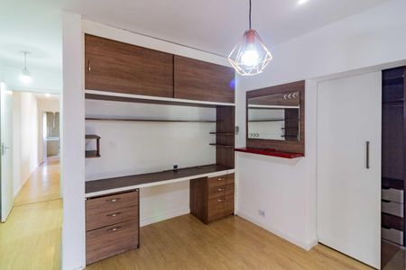 Casa à venda com 124m², 3 quartos e 2 vagas Casa à venda com 124m², 3 quartos e 2 vagasSuíte