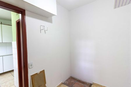 Casa à venda com 124m², 3 quartos e 2 vagas Casa à venda com 124m², 3 quartos e 2 vagasQuarto de Serviço