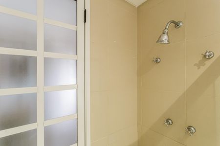 Apartamento para alugar com 130m², 2 quartos e 2 vagas Apartamento para alugar com 130m², 2 quartos e 2 vagasBanheiro da Suíte 2