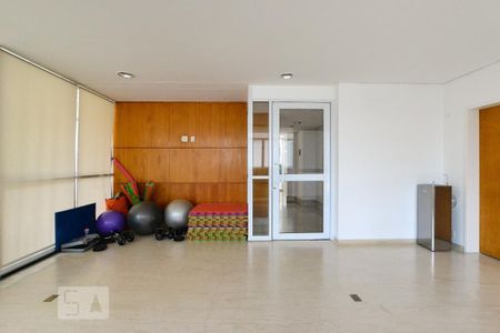 Apartamento para alugar com 130m², 2 quartos e 2 vagas Apartamento para alugar com 130m², 2 quartos e 2 vagasÁrea comum - Academia