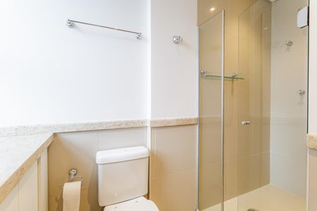 Apartamento para alugar com 130m², 2 quartos e 2 vagas Apartamento para alugar com 130m², 2 quartos e 2 vagasBanheiro da Suíte 1