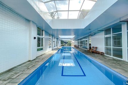 Apartamento à venda com 169m², 3 quartos e 3 vagasÁrea comum - Piscina