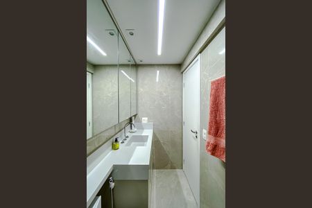 Apartamento à venda com 169m², 3 quartos e 3 vagasBanheiro da Suíte