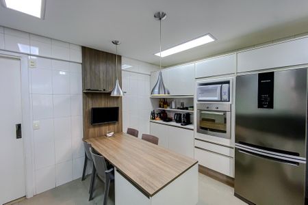Apartamento à venda com 169m², 3 quartos e 3 vagasCozinha