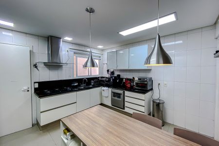 Apartamento à venda com 169m², 3 quartos e 3 vagasCozinha