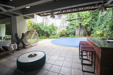 Espaço Gourmet de casa para alugar com 5 quartos, 490m² em Jardim Guedala, São Paulo