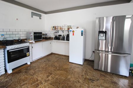 Casa à venda com 490m², 5 quartos e 6 vagasCozinha