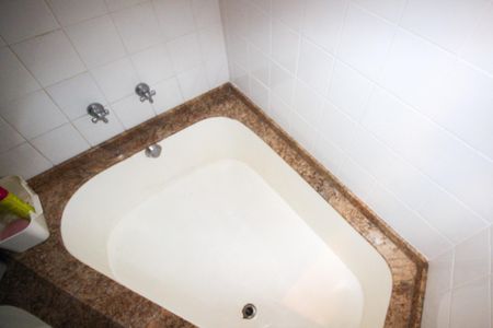 Casa à venda com 490m², 5 quartos e 6 vagasBanheiro da Suíte 2