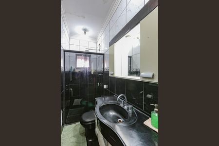 Casa à venda com 240m², 3 quartos e 5 vagasBanheiro