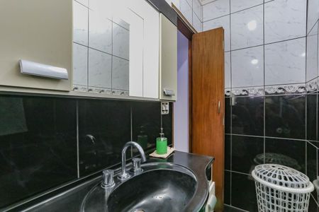 Casa à venda com 240m², 3 quartos e 5 vagasBanheiro