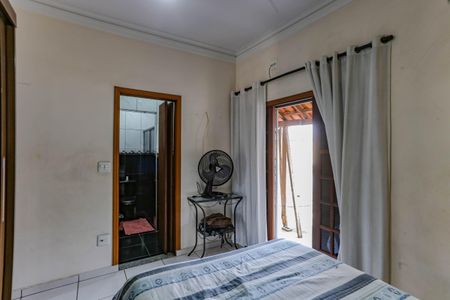 Casa à venda com 240m², 3 quartos e 5 vagasSuite 1