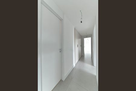 Apartamento à venda com 111m², 2 quartos e 2 vagasCorredor