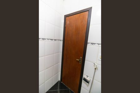 Casa para alugar com 160m², 3 quartos e 6 vagas Casa para alugar com 160m², 3 quartos e 6 vagasBanheiro Social 2