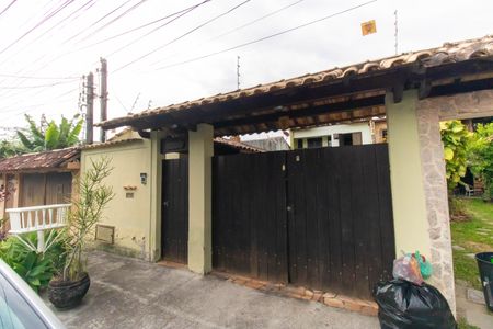 Casa para alugar com 160m², 3 quartos e 6 vagas Casa para alugar com 160m², 3 quartos e 6 vagasFachada
