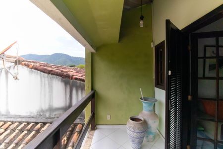 Casa para alugar com 160m², 3 quartos e 6 vagas Casa para alugar com 160m², 3 quartos e 6 vagasVaranda