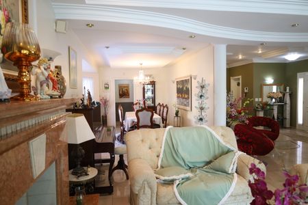 Casa à venda com 5 quartos, 720m² em Interlagos, São Paulo