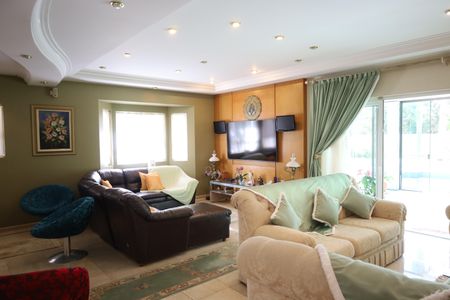 Casa à venda com 5 quartos, 720m² em Interlagos, São Paulo