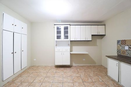 Casa para alugar com 100m², 1 quarto e 2 vagas Casa para alugar com 100m², 1 quarto e 2 vagasCozinha