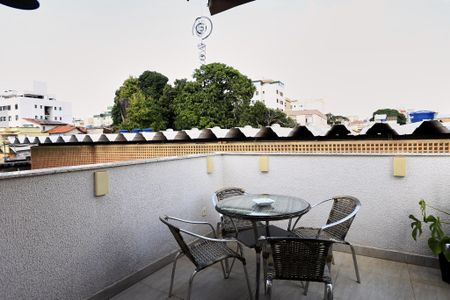 Apartamento à venda com 90m², 2 quartos e 2 vagas Apartamento à venda com 90m², 2 quartos e 2 vagasCobertura