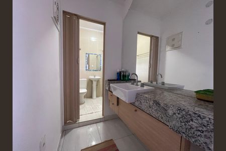 Casa para alugar com 52m², 1 quarto e sem vagaBanheiro