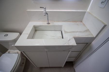 Apartamento para alugar com 64m², 2 quartos e 1 vagaBanheiro 