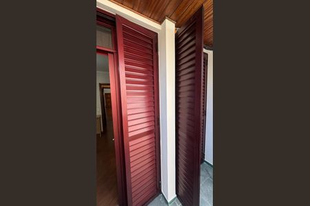 Apartamento à venda com 112m², 2 quartos e 2 vagas Apartamento à venda com 112m², 2 quartos e 2 vagasQuarto 2 Varanda