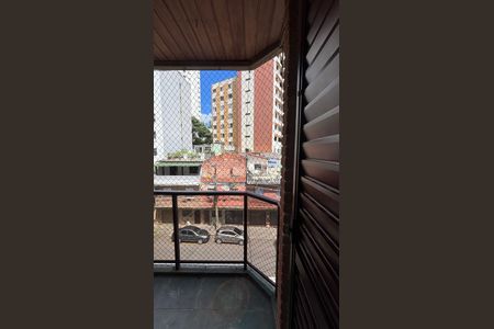 Apartamento à venda com 112m², 2 quartos e 2 vagas Apartamento à venda com 112m², 2 quartos e 2 vagasQuarto 2 Varanda