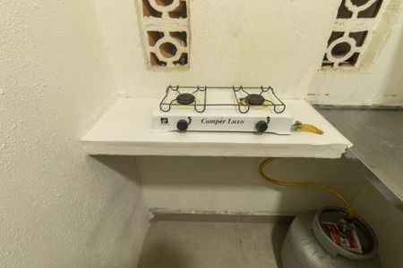 Cozinha de apartamento para alugar com 1 quarto, 20m² em Alto Boqueirão, Curitiba