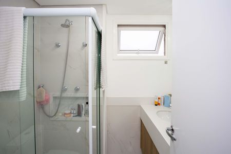 Apartamento à venda com 130m², 3 quartos e 3 vagasBanheiro da Suíte 1