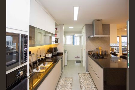 Apartamento à venda com 130m², 3 quartos e 3 vagasCozinha