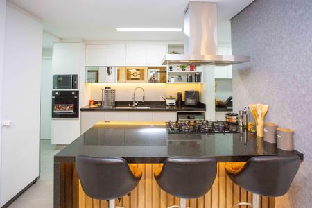 Apartamento à venda com 130m², 3 quartos e 3 vagasCozinha